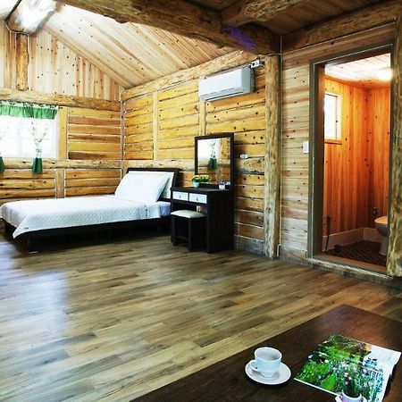Jeju Joa Log Pension Sogüpcho Exteriér fotografie